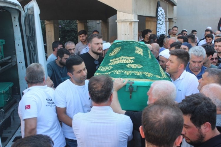 Bursa'daki kazada hayatını kaybetmişti! Cenaze namazını babası kıldırdı...