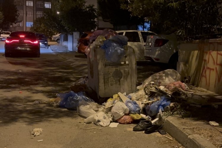 İşçiler "eksik ödeme yapıldığı" gerekçesiyle çöpleri toplamadı!