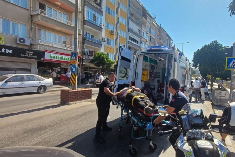 Otomobille motosiklet çarpıştı: 1 yaralı
