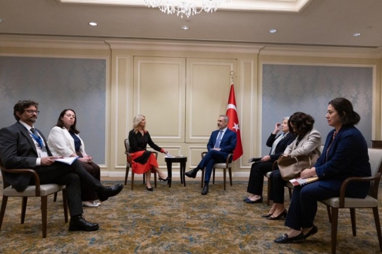 Dışişleri Bakanı Fidan, İrlanda-Türkiye Dostluk Grubu üyeleri ile görüştü