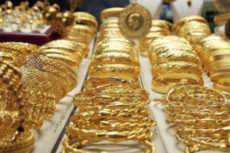 Altının kilogram fiyatı 4 milyon 475 bin liraya yükseldi