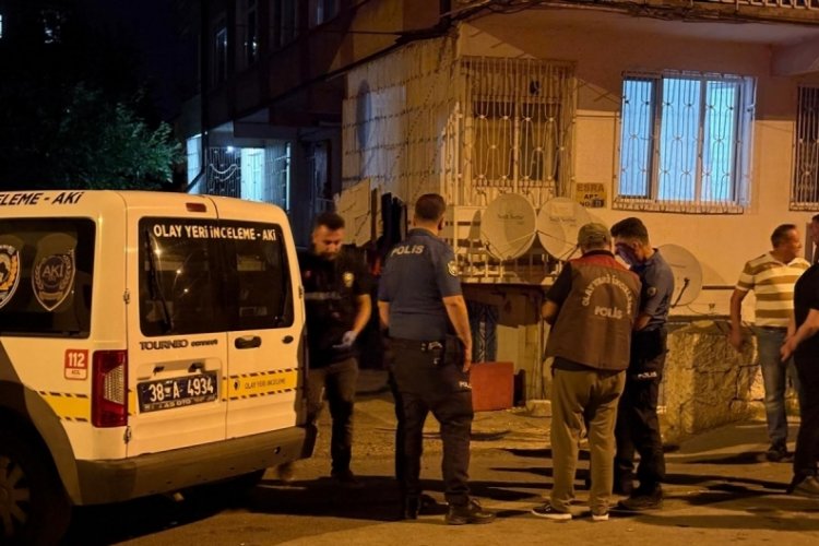 Eski eşini bıçakla ağır yaralayan şahıs suç aletiyle yakalandı