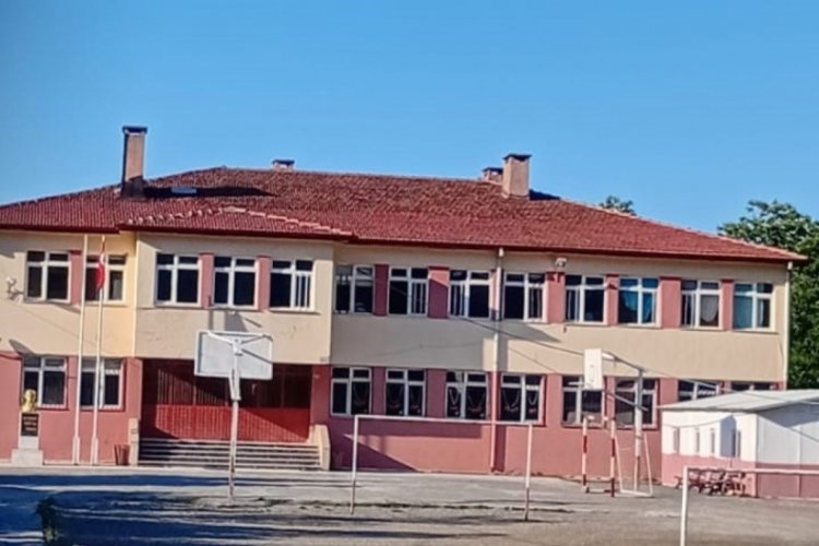 Mahalleler ortaokulun kapanmasına karşı