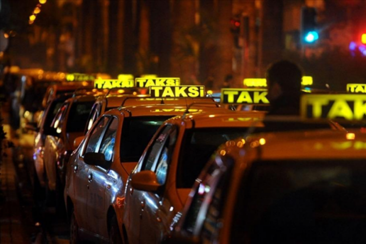 İBB'den açıklama! Dijital taksi dönemi başlıyor...