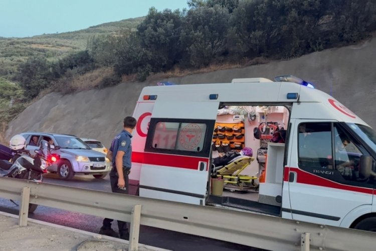 Bursa'da tek şeride düşen yolda zincirleme kaza: 1 yaralı var...