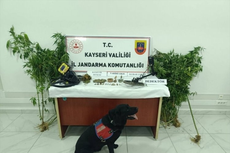 Kayseri'de uyuşturucu operasyonunda tarihi eser niteliği taşıyan 21 obje ele geçirildi