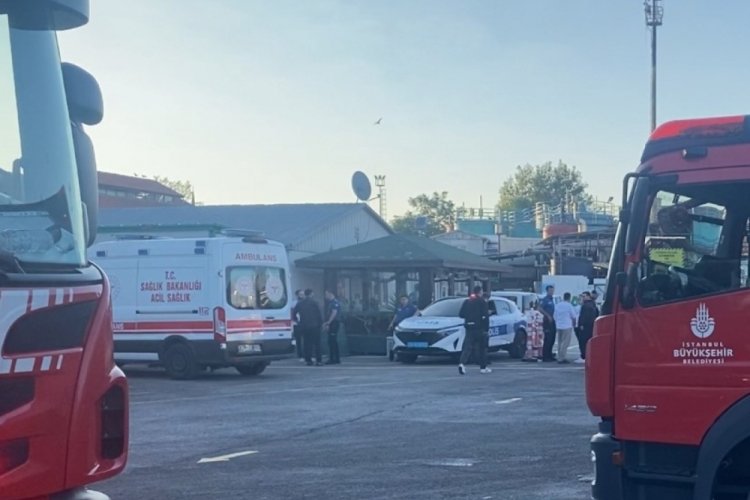 Gemi yangınında bir kişi sırtından hafif yaralandı