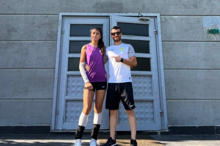 Bilecikli genç voleybolcu Galatasaray'da