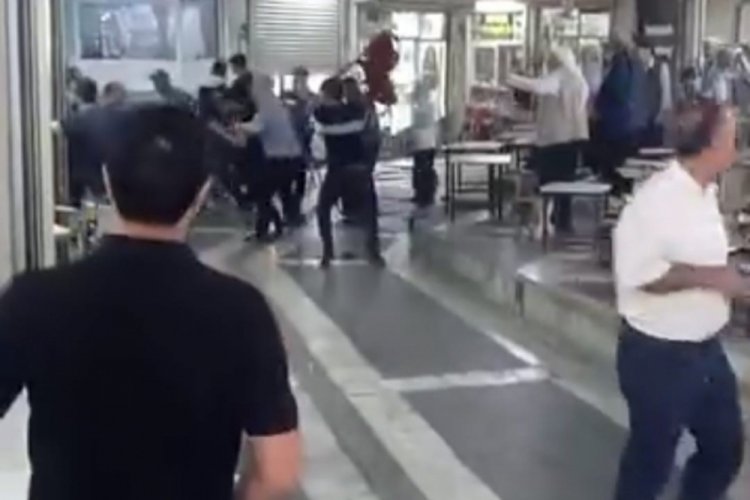 Siverek'te sandalye ve masaların havada uçuştuğu kavgada 4 kişi yaralandı