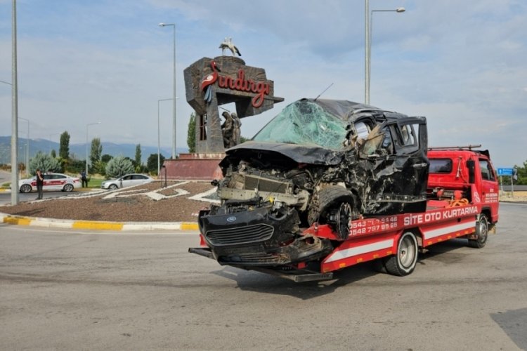Sındırgı'da trafik kazası: 4 yaralı