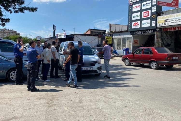 Alkollü yolcu, taksi şoförüne kurusıkı silah çekti