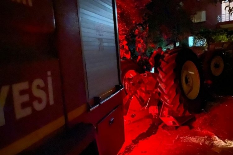 Devrilen traktörün altında kalan şahıs yaşamını yitirdi!