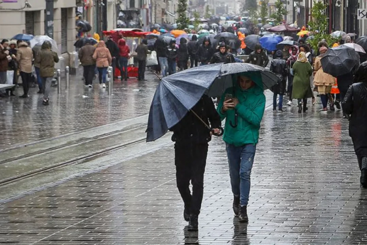 Meteoroloji'den 5 il için kuvvetli sağanak uyarısı! Planı olanlar dikkat: Şemsiyesiz çıkmayın