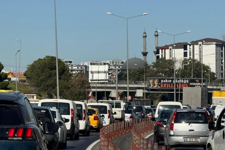 Bursa'da trafik durma noktasına geldi