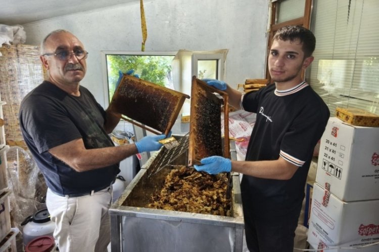 Bir yandan babasına yardım etti diğer yandan ders çalıştı, hayalindeki bölümü kazandı