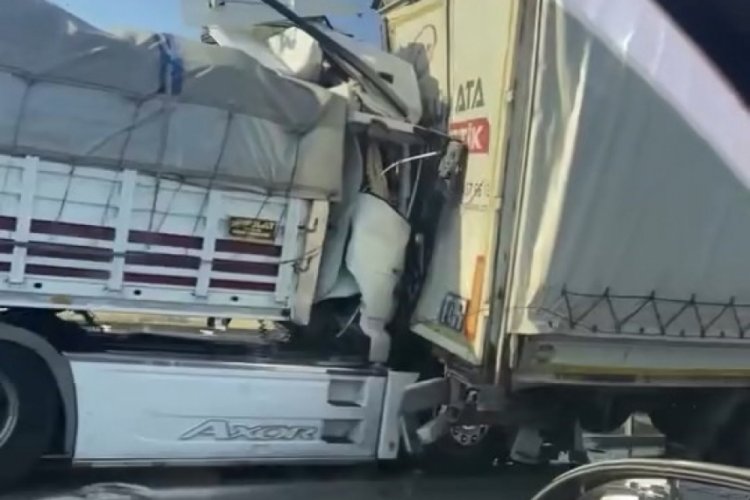 Bursa'da zincirleme kaza! Yaralılar var