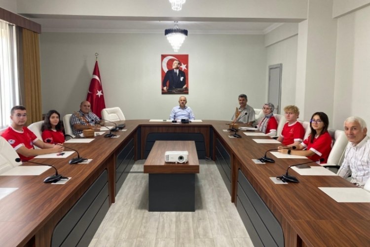 Bursa'da Orhangazi kaymakamı şampiyonları ağırladı
