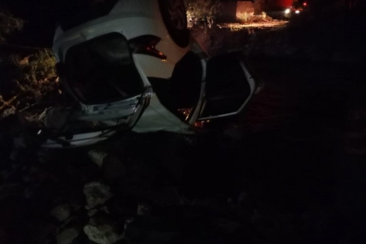 Otomobil nehre uçtu: 1 ölü, 1 yaralı, 1 kayıp...