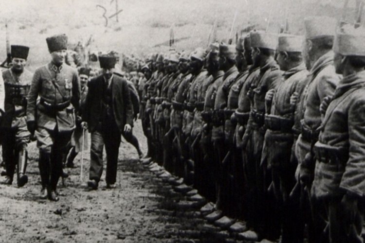 Mustafa Kemal Atatürk'ün kaleminden Türk'ün 30 Ağustos zaferi: Hür düşünce hür zihniyet