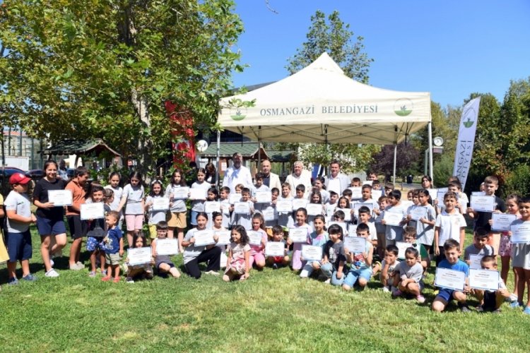 Osmangazi'de 8 bin 24 çocuk yüzme keyfi yaşadı