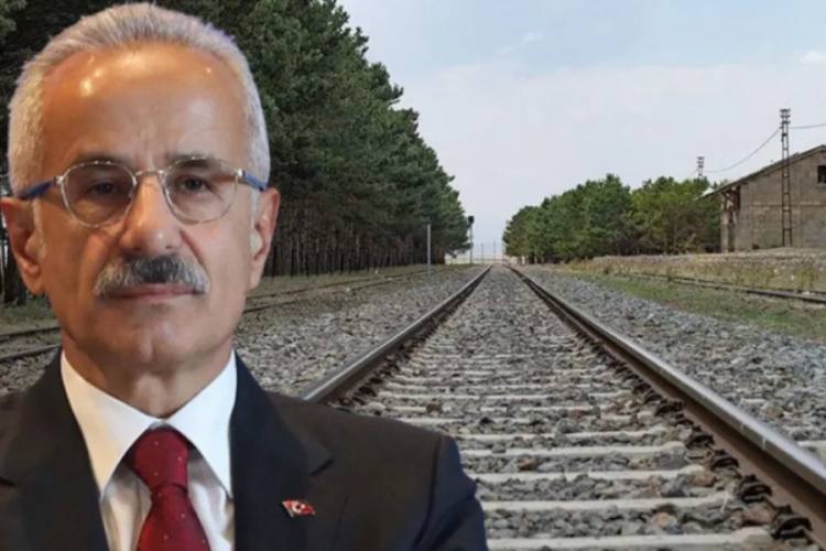 Bakan Uraloğlu duyurdu: Demir yolu tesislerine 4 güneş santrali devreye alındı