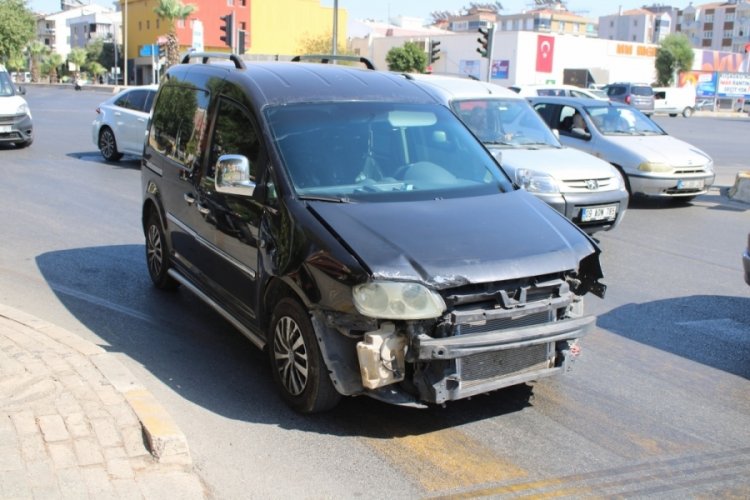 Otomobil 50 metre sürüklendi: 1 yaralı