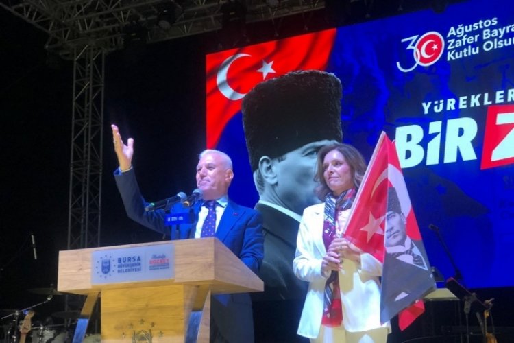 Bursa'da 30 Ağustos Coşkusu: Başkan Bozbey'den anlamlı mesaj 