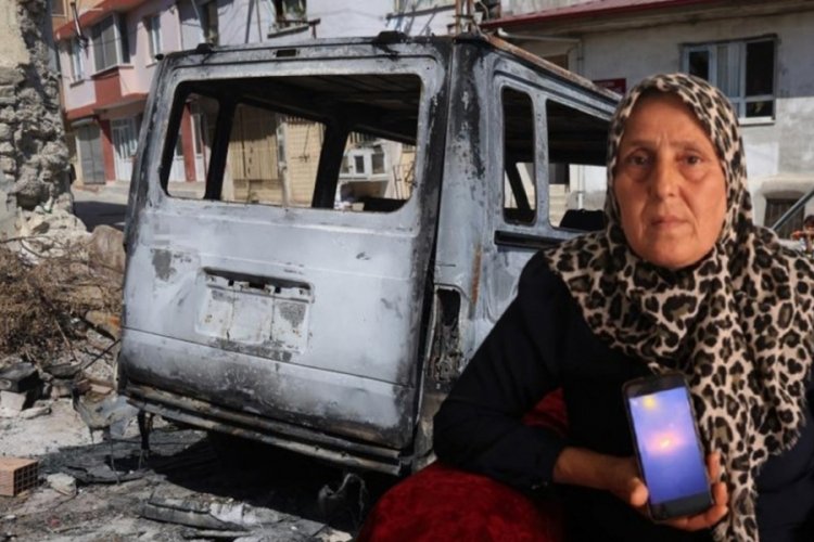 Eşini kanserden kaybeden kadının 'ekmek teknem' dediği minibüsü yandı