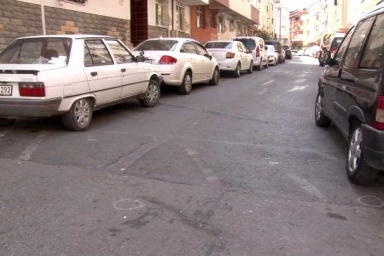 20 yaşındaki genç, sokak ortasında silahla vurularak öldürüldü