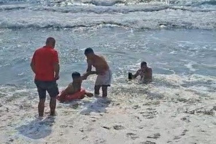 Serinlemek için denize giren 12 yaşındaki çocuk hayatını kaybetti 