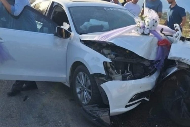 Düğün konvoyunda kaza: 1'i ağır 6 yaralı