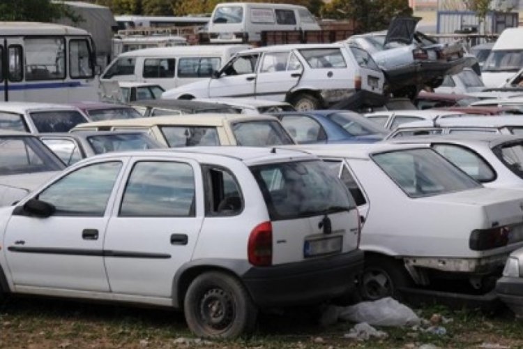 Hurda araç yasası için acil çağrı: 8 milyon araç yenilenmeyi bekliyor 