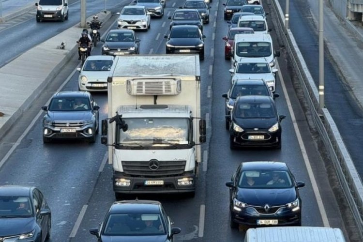 Okullarda uyum haftası trafikte yoğunluğa yol açtı