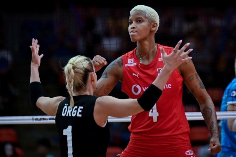 Filenin Sultanları çeyrek finalde! Türkiye - ABD Voleybol maçı ne zaman, saat kaçta, hangi kanalda?
