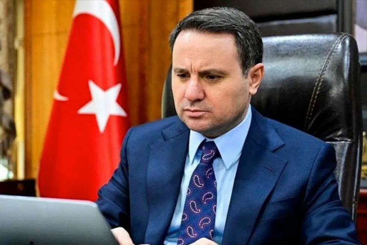 Akın Gürlek'in evinin önünde 2 kişi gözaltına alındı!