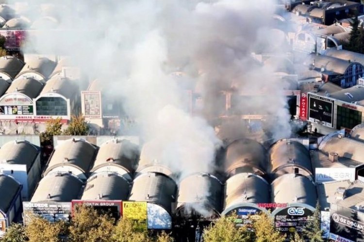İstanbul'daki büyük yangın kontrol altında! 17 iş yeri hasar gördü