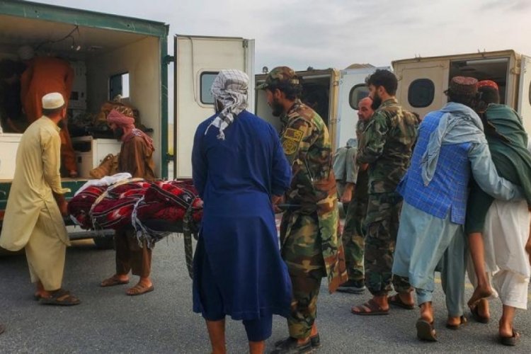 Afganistan'da meydana gelen 6 büyüklüğündeki depremde ölü sayısı 900'e çıktı 