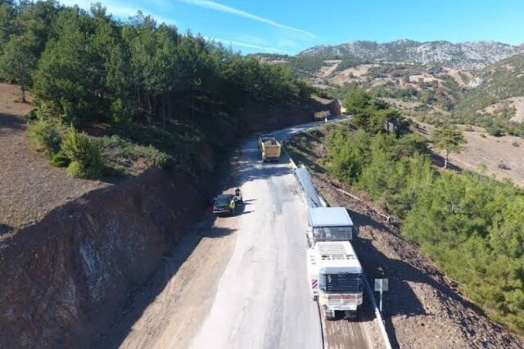 Bursa TOKİ'de yol krizi! "Otoban 1,3 km uzakta, neden bağlantı yapılmıyor?"