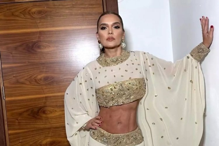 Demet Akalın Seul'de çöp kutusu krizi yaşadı