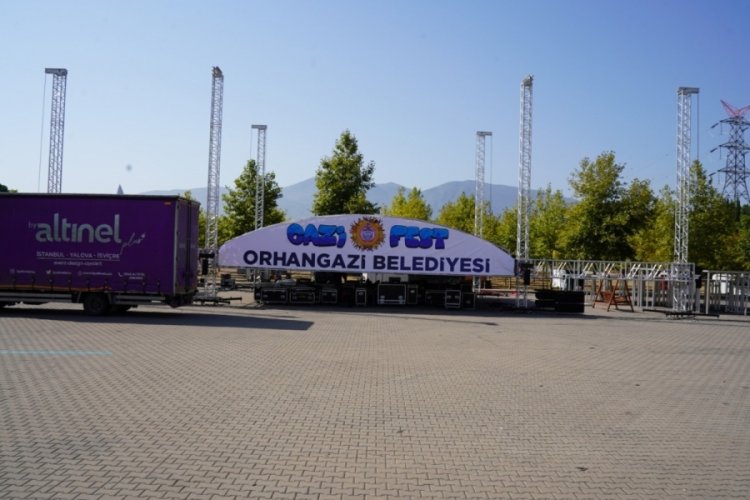 AGD'den Orhangazi Belediyesi'ne konser tepkisi! "Eğlence değil, vicdan zamanı"