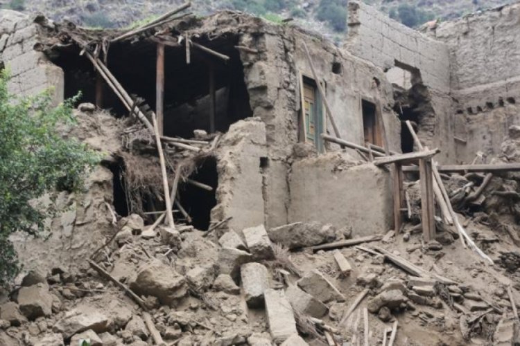 Afganistan'da 5,2 büyüklüğünde yeni bir deprem meydana geldi 