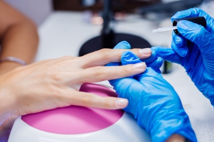 AB'den tırnak salonlarına yasak: Tırnak jeli kullanımına son