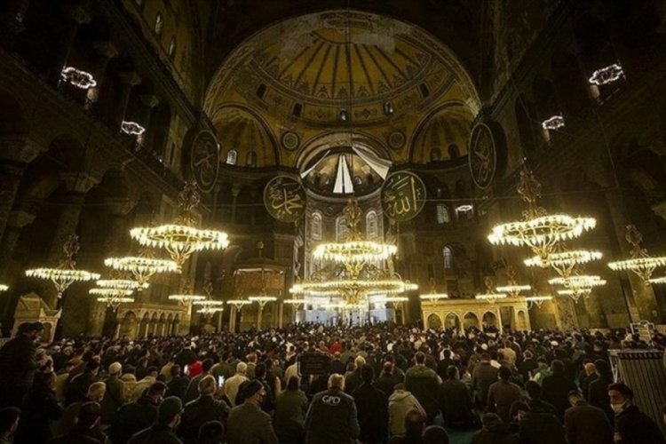 Bugün kandil mi, ne kandili? 3 Eylül Mevlid Kandili mi? (2025 Diyanet Mevlid Kandili takvimi)