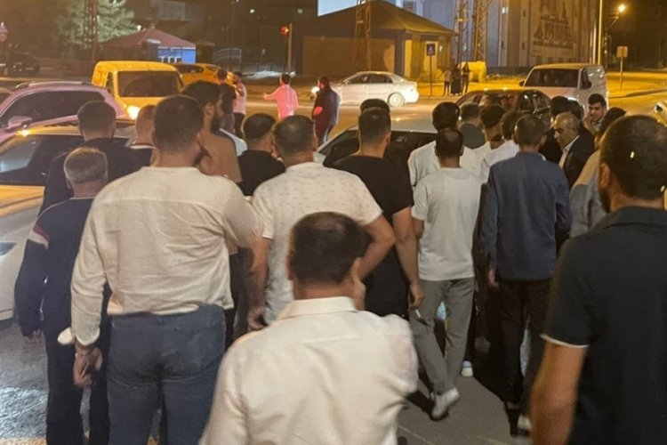 Yüksekova'da trafik kazası: 3 yaralı