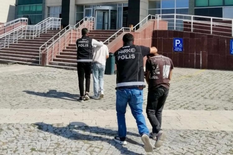 Kars'ta 2 uyuşturucu taciri tutuklandı