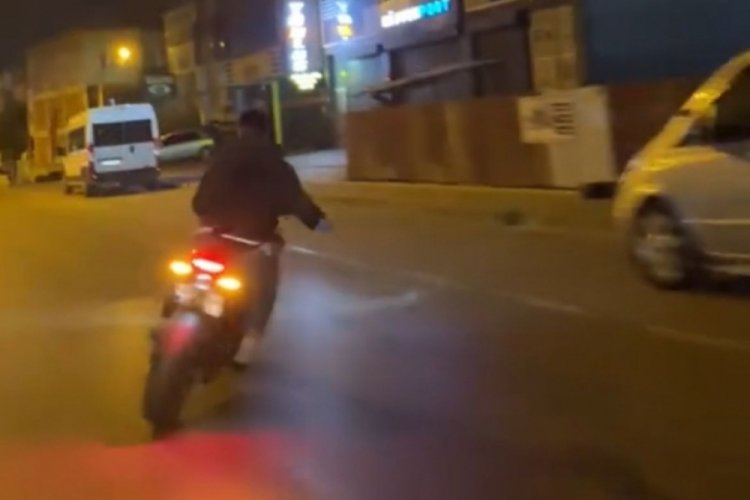 Bursa'da tehlikeli anlar! Motosikletin üzerinde...