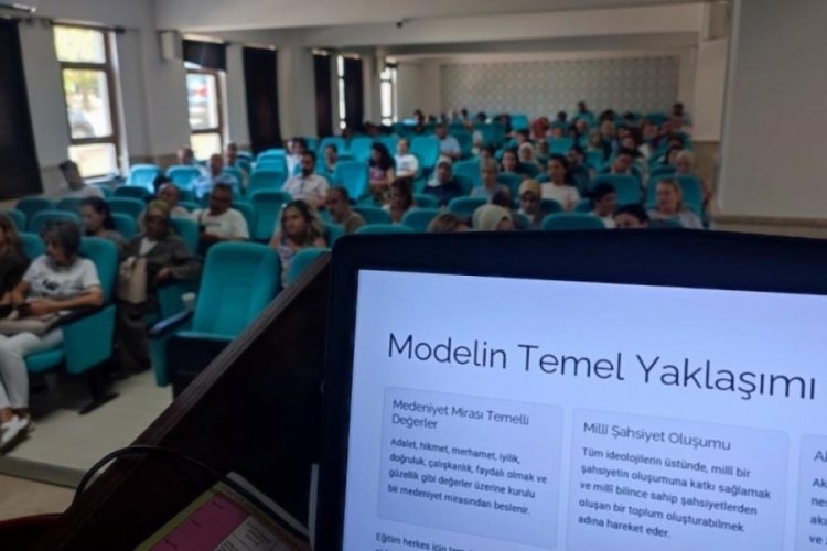 Bursa'da "Türkiye Yüzyılı Maarif Modeli"nin ilk etkinliği gerçekleşti