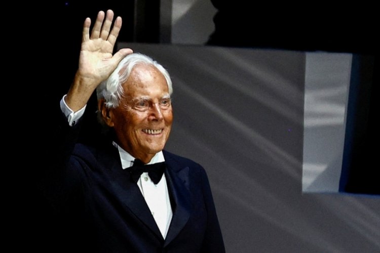 Moda dünyasını sarsan acı haber! Giorgio Armani...