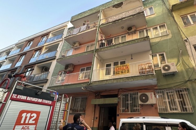 Evden yayılan kötü koku panik yarattı; nedeni bozulan et çıktı 