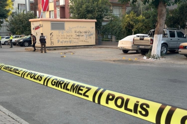 Husumetlilerine kurşun yağdırdı! 3 yaralı var...